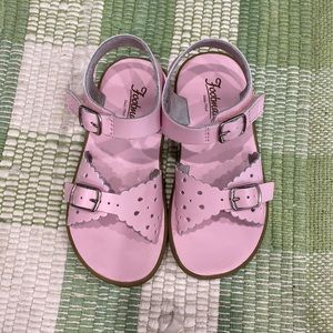 Footmates Ariel Sandals - size 9